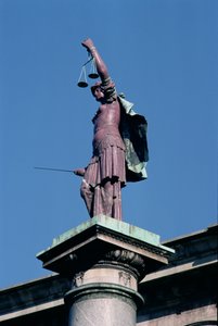Oikeuden pylväs, 1581 (porfyyri ja pronssi)
